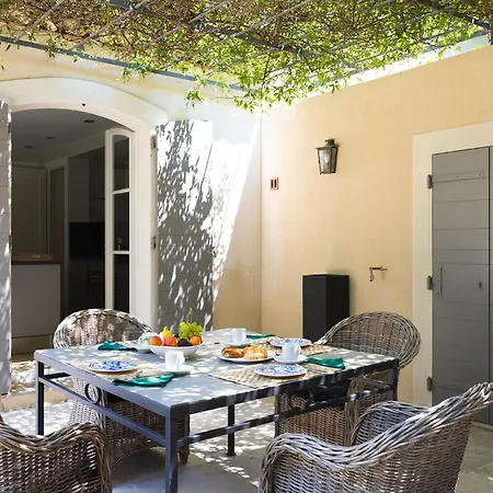 Cote Villa