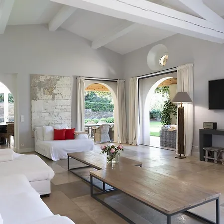Cote Villa *